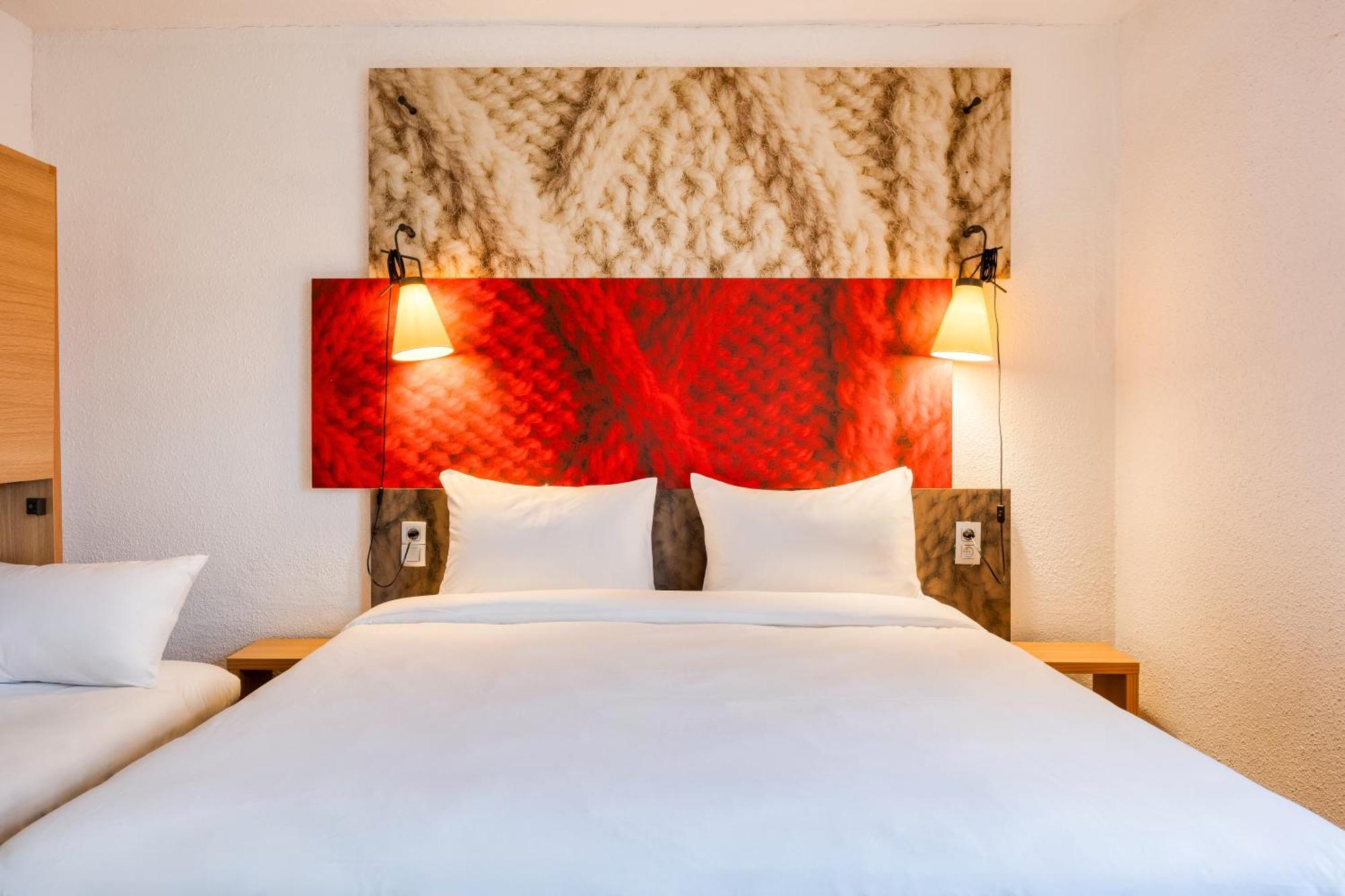 B&B Hotel Mons Gare Екстериор снимка